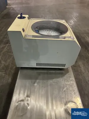 USED Savant Universal Savant Speedvac Centrifuge