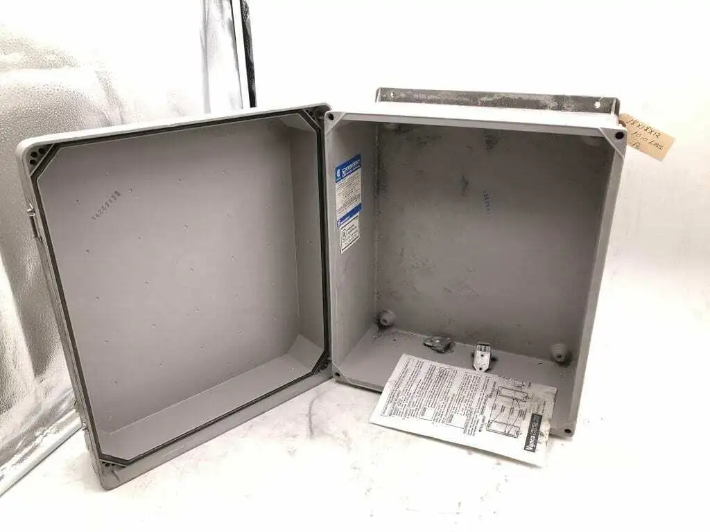 Vynckier Type VJ and RVJ Fiberglass Junction Box 11-1/2″ X 13-1/2″ X 6″