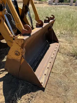 Used 2001 CASE 570LXT Skid Loaders California US | Ben Kaplan Equipment #1452560