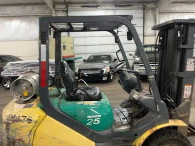 USED 2010 KOMATSU FG25T-16