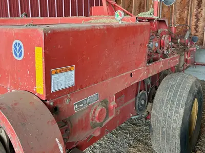 USED 2003 NEW HOLLAND 580