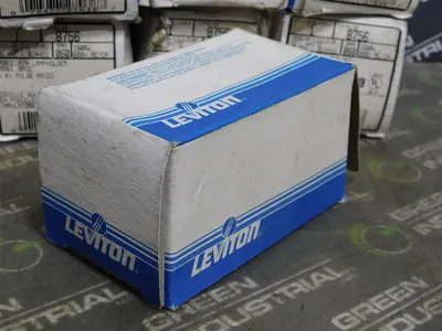 Lot of 8 Leviton 8756 Porcelain Lampholder Mogul Base 4kV Pulse Rated 1500W New