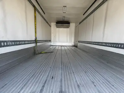Used 2019 ISUZU NQR Reefer Trucks Florida US | Truck and Van Outlet #1509194