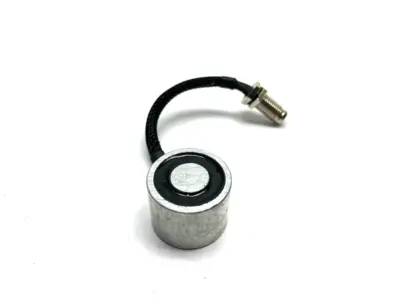 USED MAG-MATE ROUND ELECTROMAGNET, 10-32 TAP, 1" DIA, 0.75" WIDE, 24VDC, 1.4W