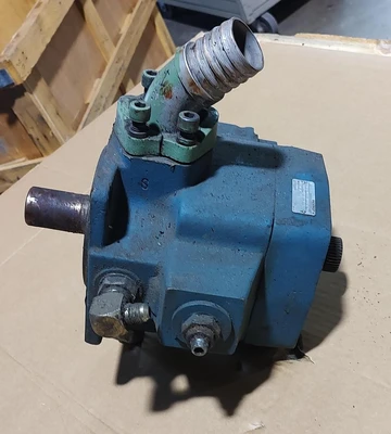 Used Rexroth Hydraulic Pump 1PV2V4-33/80RE16 1PV2V4-33/80RE16 Hydraulic Pumps Kentucky US | Edwards Industrial Repair #1172770