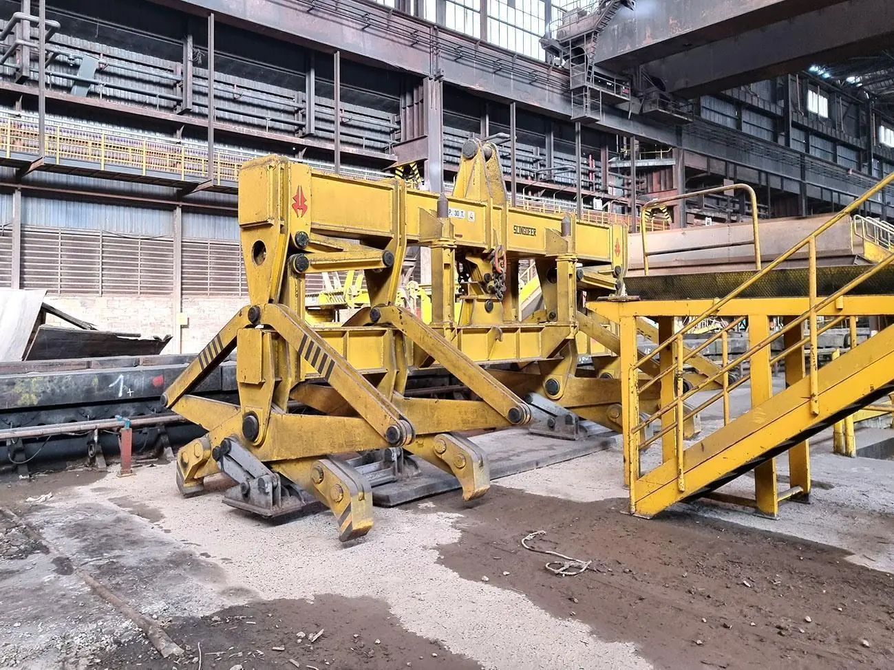 USED SLINGOFER SLAB TONG 30 TON
