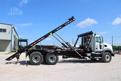 New | in-Stock 2026 MACK GRANITE 64BR Rolloff Trucks Texas US | Roll Off Truck World #1491904