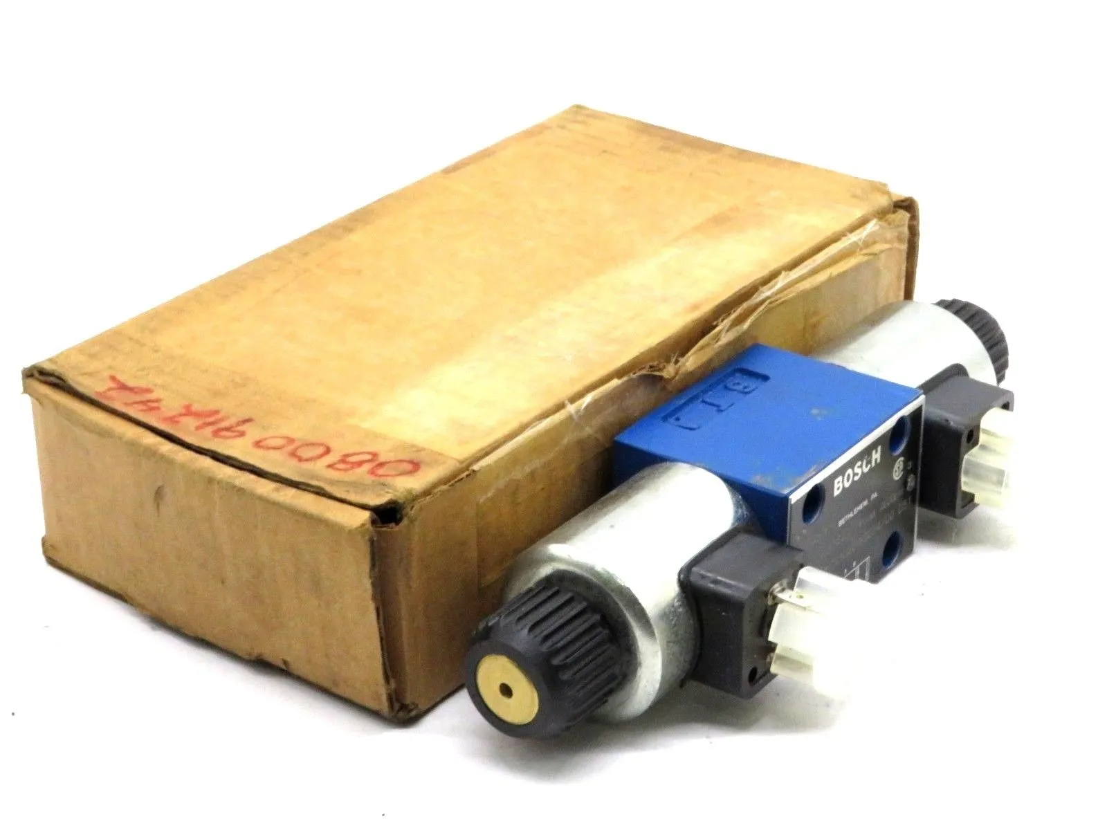 NEW BOSCH 081WV06P1V1020WS02400D5109 DIRECTIONAL CONTROL VALVE