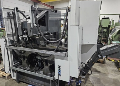 HAAS 5-axis Universal Machining Centre (2021), top condition, POA