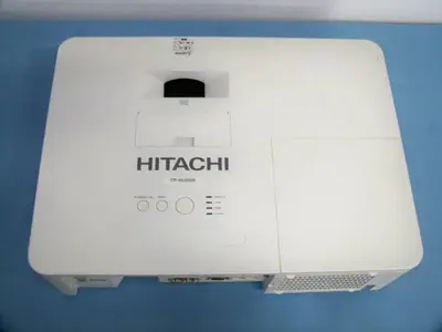 Hitachi CP-WU5505 WUXGA 5000-Lumen HD Home Theater LCD Projector / Projection System with Remote Control and HDMI Cable