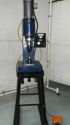 USED 2000 Taumel T-501