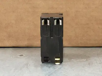 USED SQUARE D QO230