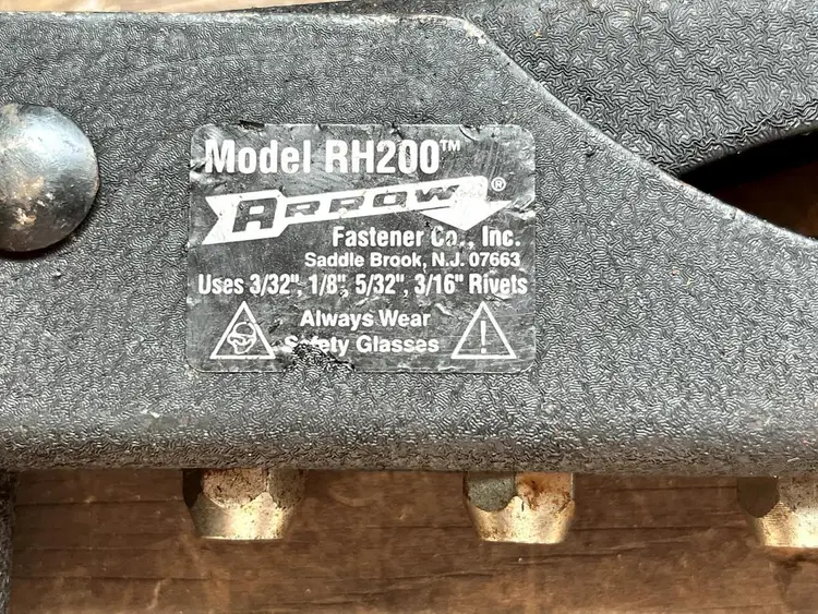 Used ARROW RH200 Riveters California US | Van Aliso Enterprises Inc #716790