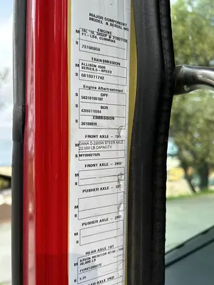 USED 2011 AUTOCAR XPEDITOR