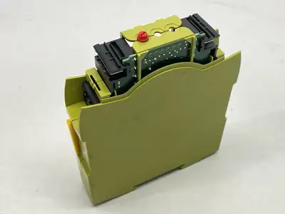 PNOZ s4 24VDC 3n/o 1n/c | Pilz  Standalone Sigma Safety Relay 750104 NO COVER - For parts or not working