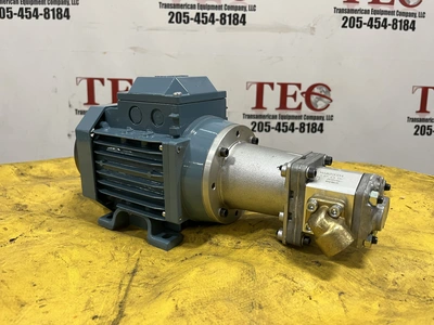 ABB H2VA80A-4 1680RPM 280Y/480V Gear Motor w/ Gear Reducer