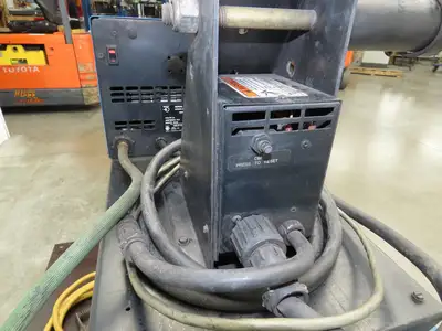 Miller CP-200 Mig Welder 200 amp DC Arc S-62 Wire Feeder 230/460VAC 3PH