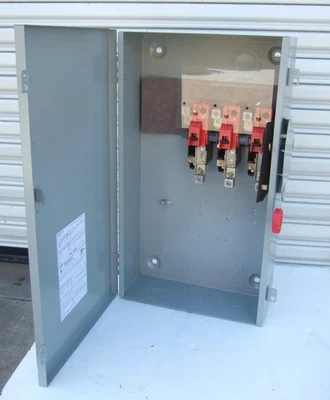 DH364UGK Cutler-Hammer Eaton 200 Amp Heavy Duty Safety Switch 3 Pole 200A 600V