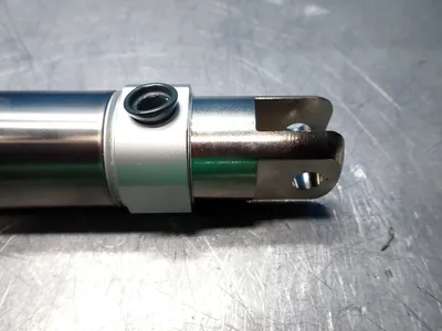 New | in-Stock SMC CDM2D4075 Cylinders | HGR 24 #731649