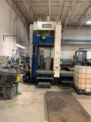 USED DAKE 918-527