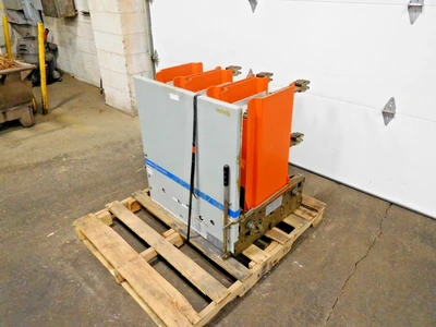 Used GE VB 7.2-500-3 Circuit Breakers Ohio US | Equipment Recovery Corp. #1331093