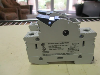 USED Allen-Bradley 1492-FB1C30-L