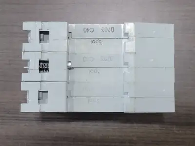 USED SIEMENS 5SX23 C40