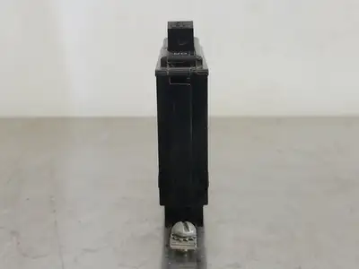 USED SQUARE D QO115
