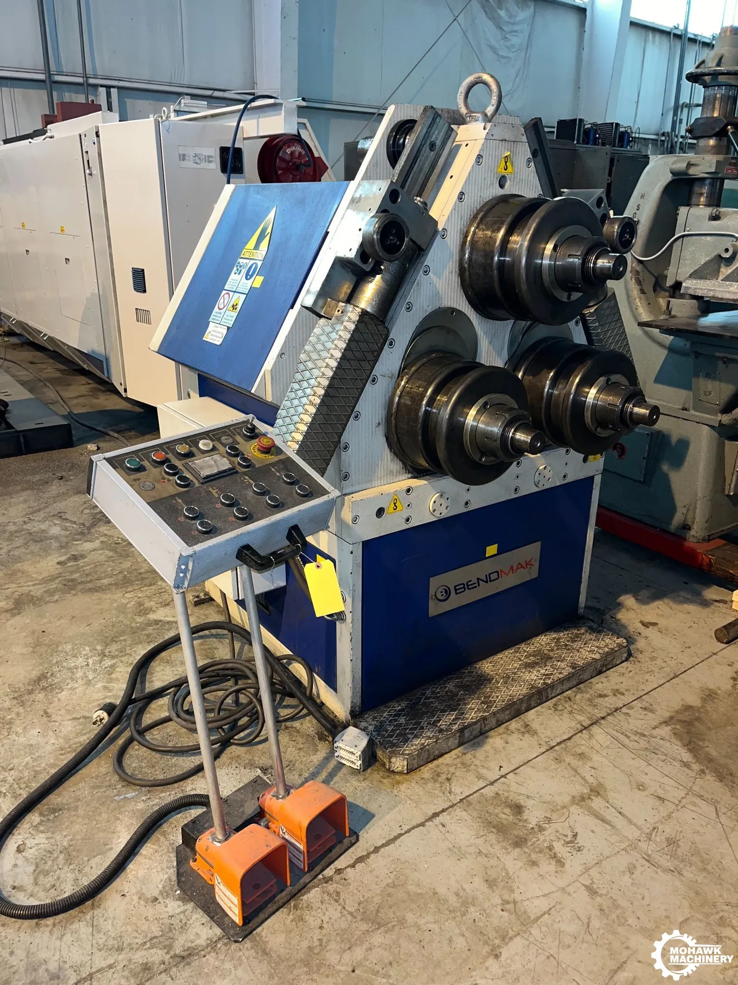 4” x 4” x 3/8” BENDMAK “PRO 100” HORIZONTAL/VERTICAL HYDRAULIC ANGLE BENDING ROLL