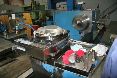 USED 2010 MATTEO 2600