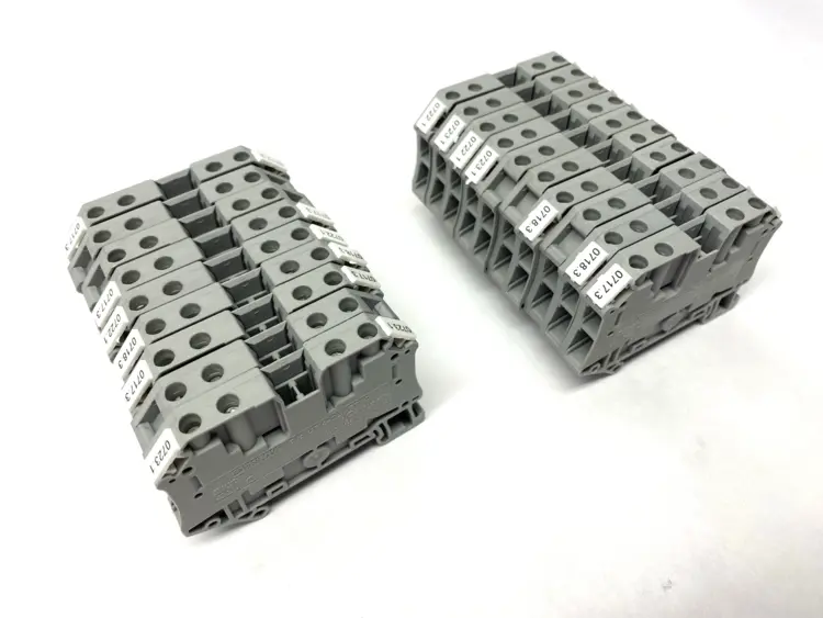 Used PHOENIX CONTACT TERMINAL BLOCKS 3044571 W/ END COVERS LOT OF 19 Terminal Blocks | Maverick Industrial Sales #1103805