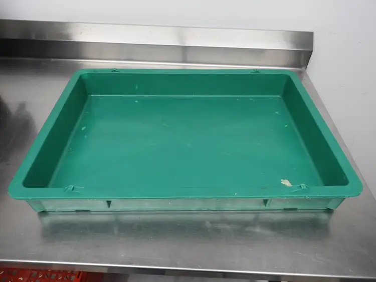 Used Doughmate Used Green DoughMate CPT-7D Commercial Plastic Dough Tray 26"Lx18"Wx3"H Food Preparation & Supplies Illinois US | Falcon Restaurant Supply #1376530