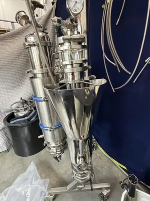Dual Rack Turnkey Hydrocarbon Extraction System