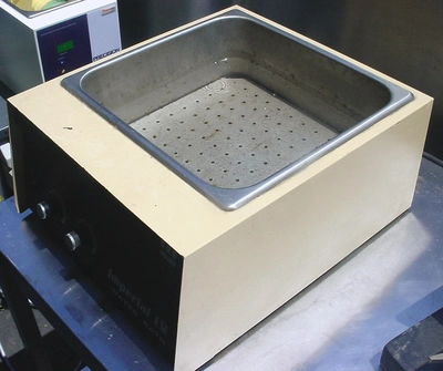 USED IMPERIAL IV LAB LINE WATER BATH 18005
