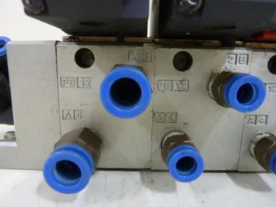 USED SMC VS7-6-FG-D-32