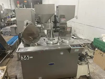 Vanguard VSF-III semi-automatic encapsulator