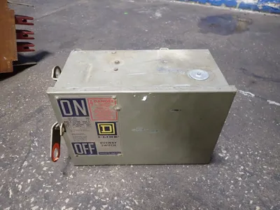 USED SQUARE D PQ4203