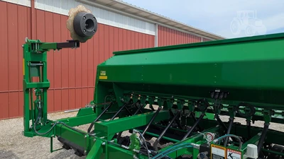 USED 2018 JOHN DEERE 1590