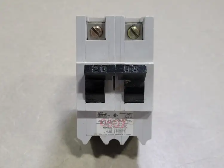 Used FEDERAL PIONEER NA220 Switchgears British Columbia CA | Lenmark #238476