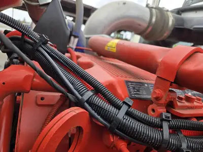USED 2023 PETERBILT 389