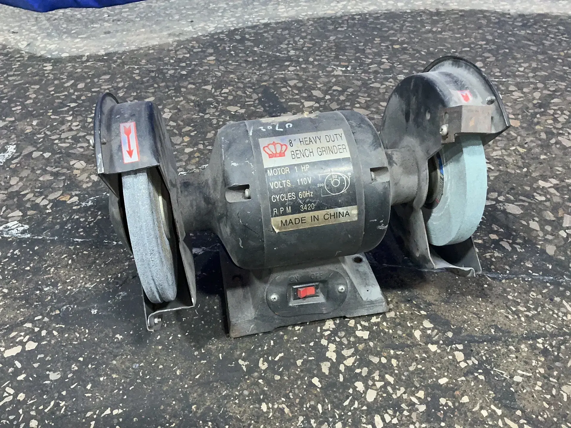 Used KING _UNKNOWN_ Pedestal Type Grinders (Double End) Ohio US | HGR 24 #1508176