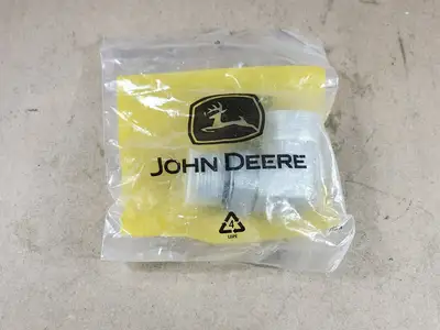 NEW JOHN DEERE A853388