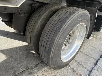 USED 2020 FREIGHTLINER M2 106