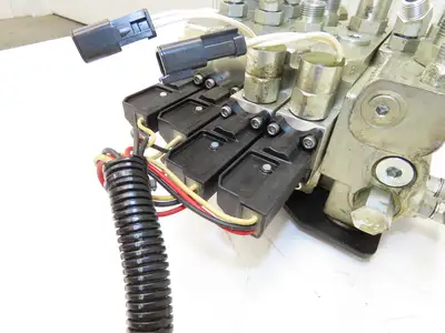Hyster E80XN Forklift Hydraulic 4-Lever Spool Valve Forklift Mast Control