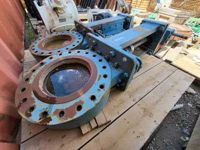 USED DEZURIK KHP