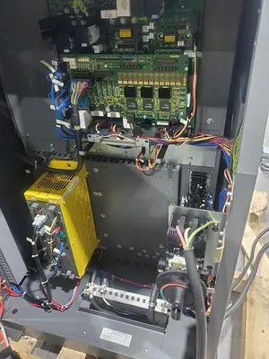 USED 2011 FANUC ARCMATE 120IC