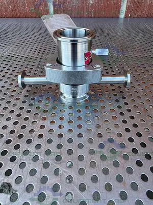 USED BS&B GR-C SAFETY HEAD 1 1/2" FITTING W/ 45 PSIG RUPTURE DISC,  1/2" TEE FITTING