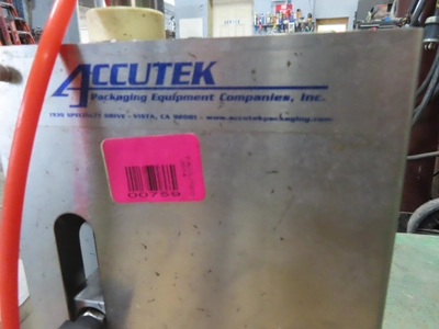 Accutek Pneumatic Chuck Capper