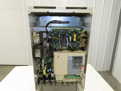 Yaskawa CIMR-AU4A0165FAA A 1000 Electric Motor Inverter Drive 125Hp 480V 3Ph