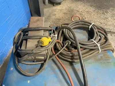 Used MILLER 330A/BPLA Arc Welders Ohio US | HGR 24 #1304140